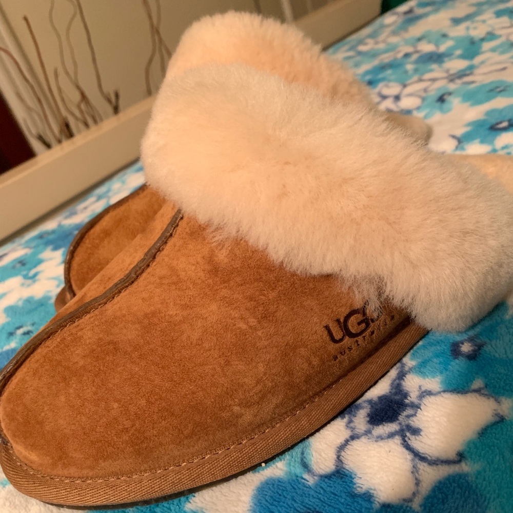 Ugg Slippers NWOT